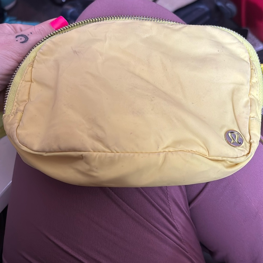 Like new Lululemon yellow Fanny packs